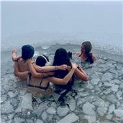 Acabo de volver de un año de intercambio en Canadá con las becas FAO (fundación Amancio Ortega). Tengo nivel B2/C1 nativo